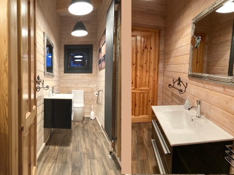 Blockhütte beinhaltet ein separates WC im Harz